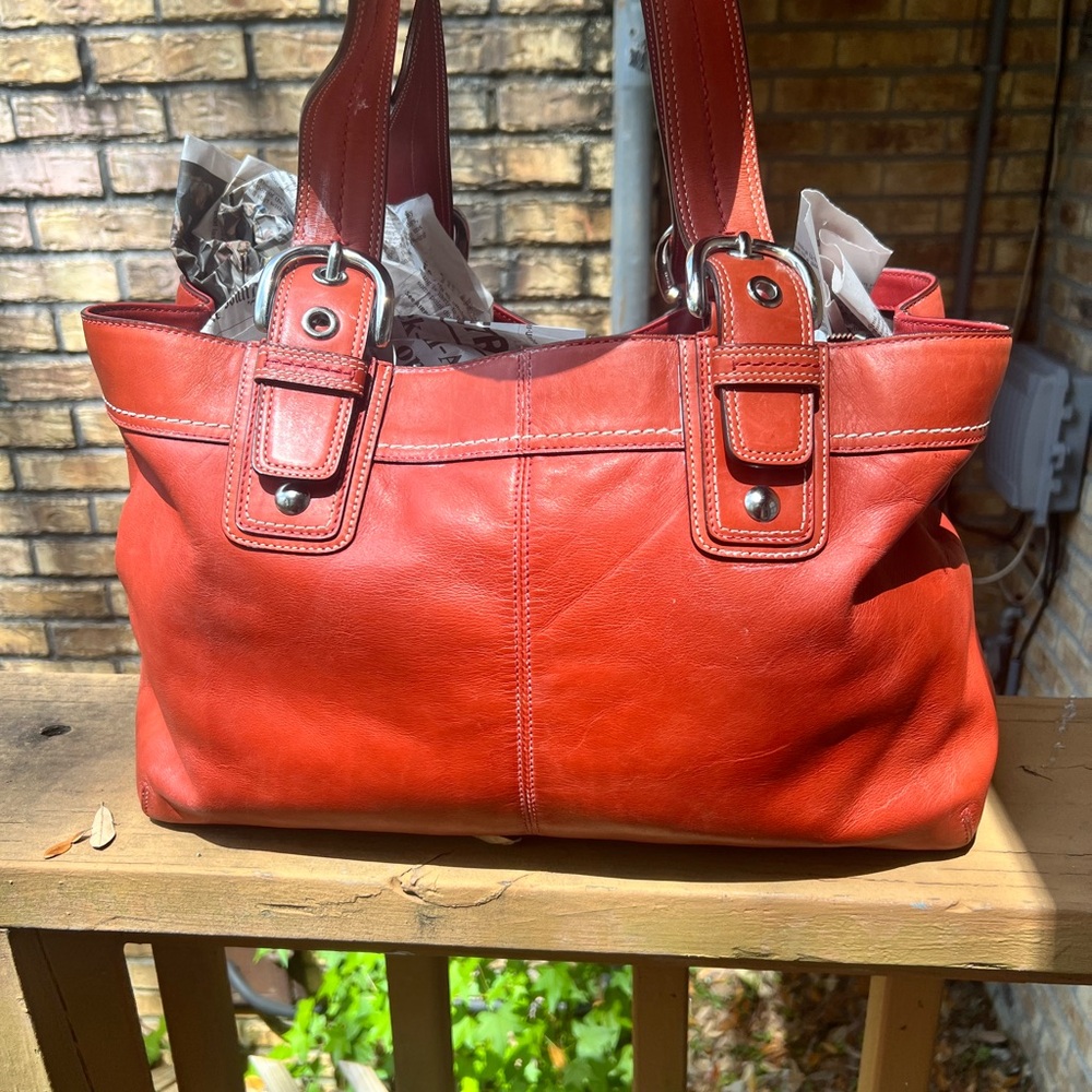 Coach Large vintage pumpkin orange soho. Pleated leather shoulder bag - Picture 3 of 11